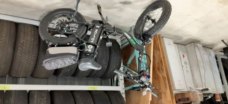 Electric folding bike specifications: 48volt 500 watt Bafang motor, Samsung Lithium ION Battery, Kenda tires, Shimano Gears, Tektro Hydraulic Disc brakes, Electric Fat Tire Bikes, Electric Mountain Bike, Ebike